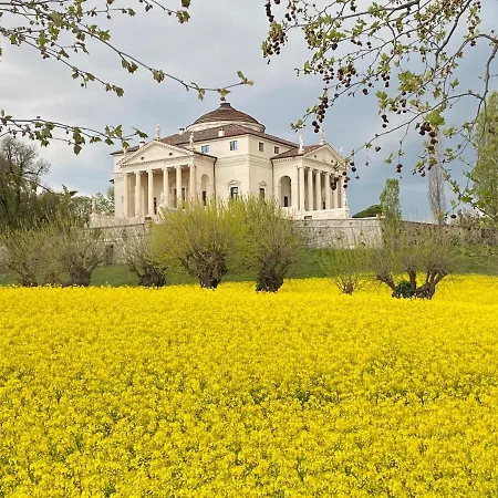 فندق مبيت وإفطار Alle Scalette Trissino